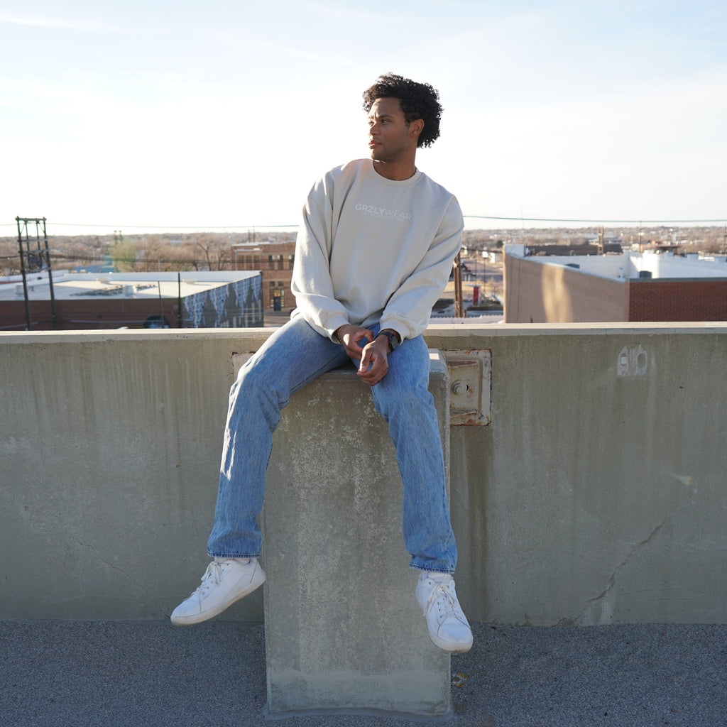 GRZLYWEAR CLASSIC CREWNECK - White Logo